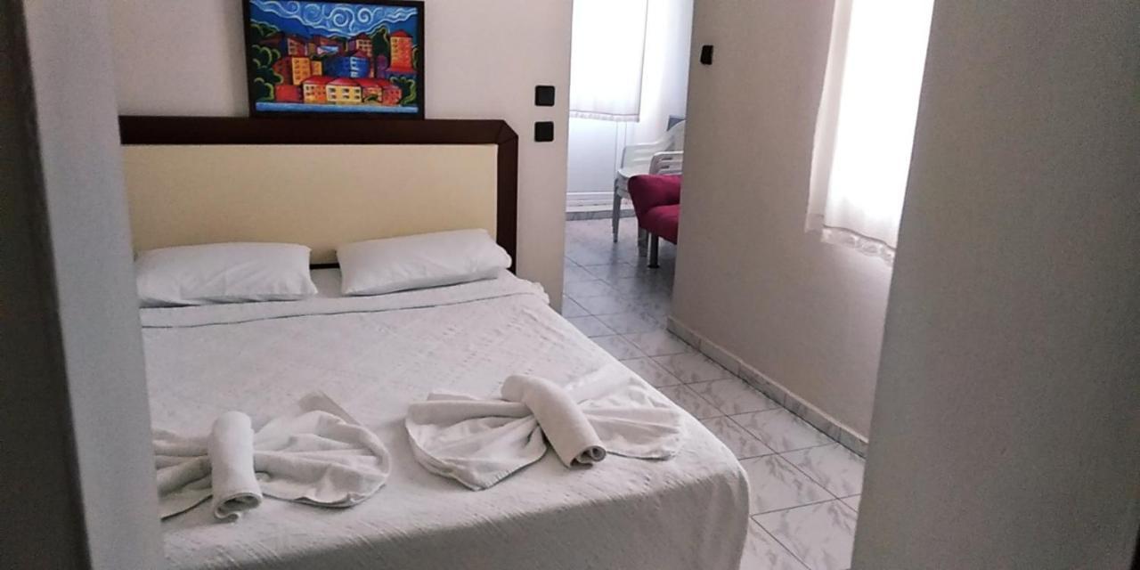 Ladies Beach Hotel Kusadası Eksteriør bilde