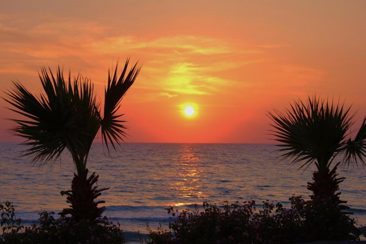 Ladies Beach Hotel Kusadası Eksteriør bilde
