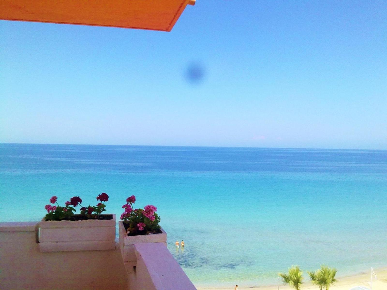 Ladies Beach Hotel Kusadası Eksteriør bilde