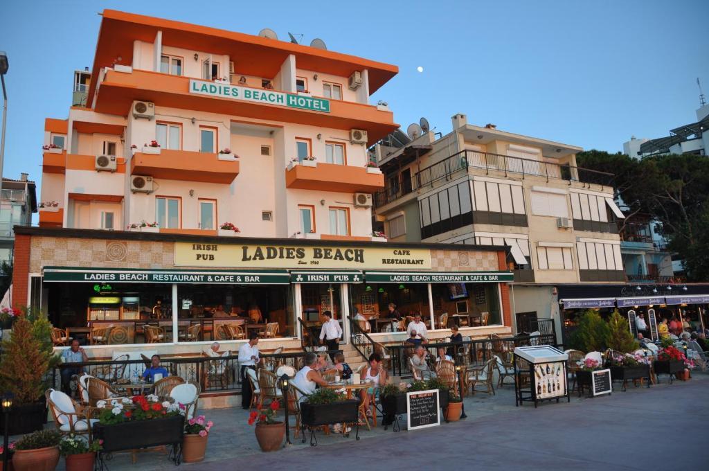 Ladies Beach Hotel Kusadası Eksteriør bilde