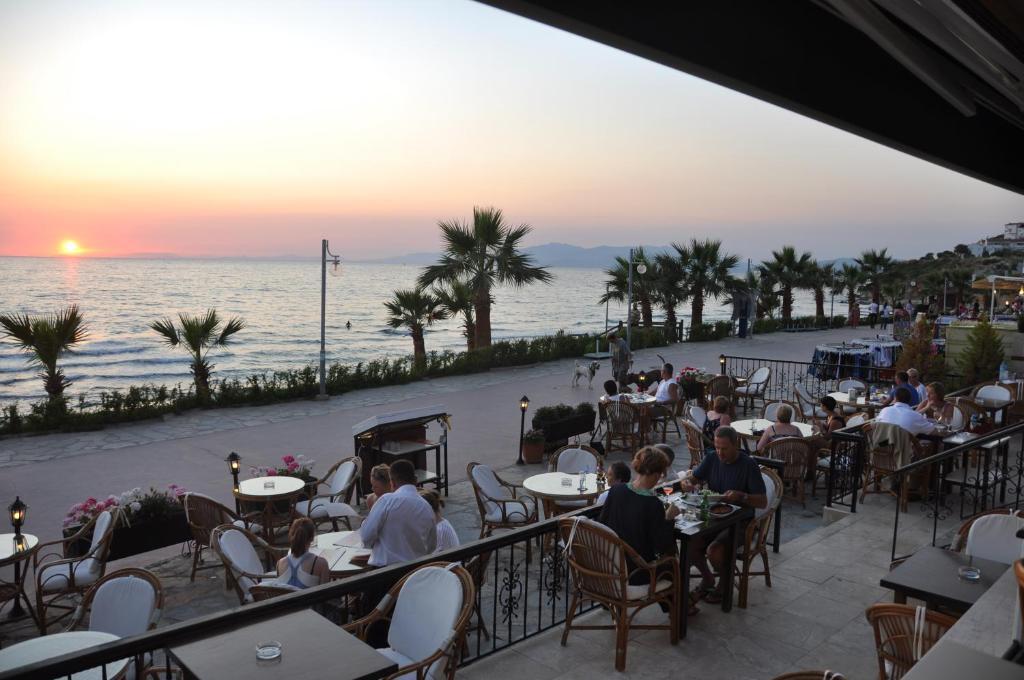 Ladies Beach Hotel Kusadası Eksteriør bilde